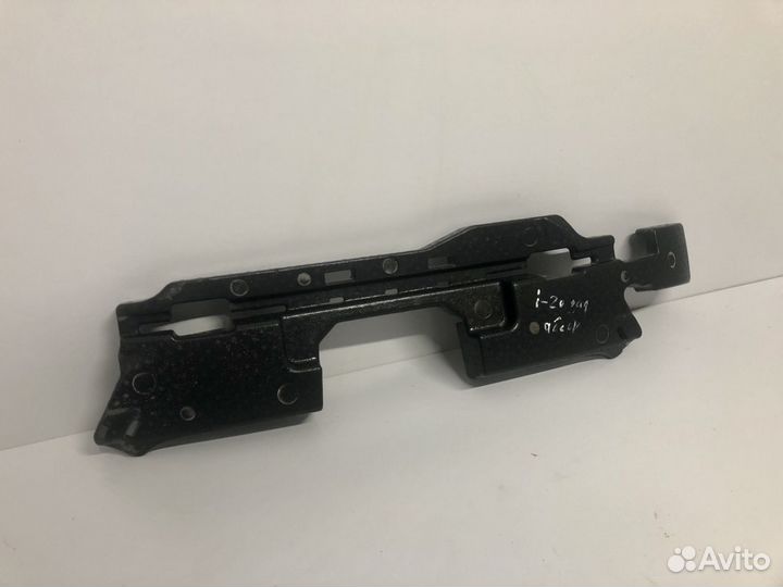 Наполнитель заднего бампера Hyundai i20 PB 2008-20