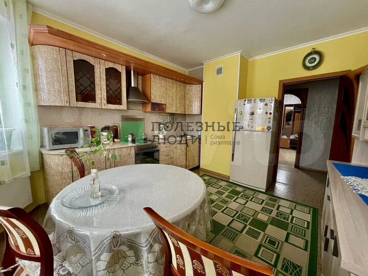 2-к. квартира, 77 м², 2/17 эт.