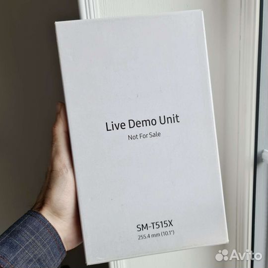 Планшет Samsung Galaxy Tab A Wi-Fi + флешка 64гб