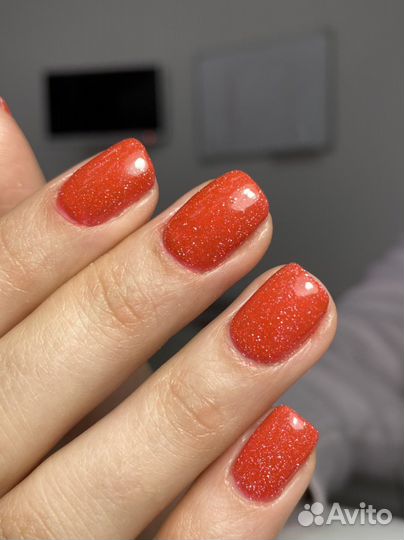 Маникюр с покрытием гель-лаком