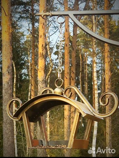 Кормушка для птиц(металлическая,кованая)