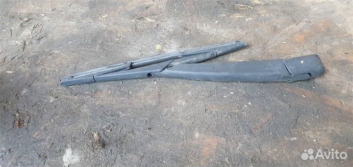 Поводок стеклоочистителя заднего Opel Astra H 200