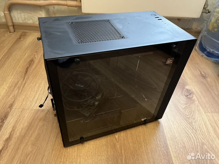 Компьютерный корпус nzxt H200