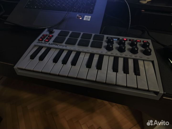 Akai Professional MPK Mini MK3