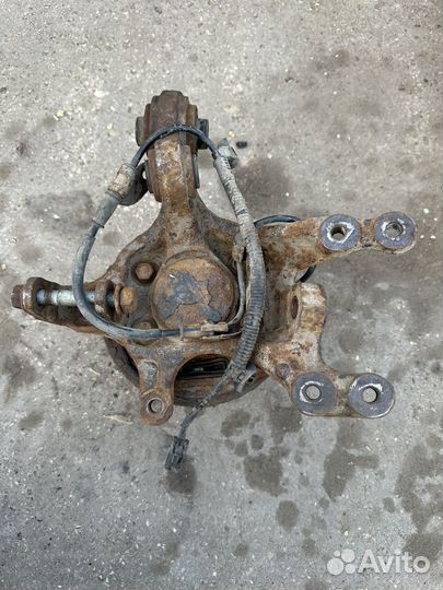 Кулак задний правый Kia Ceed ED