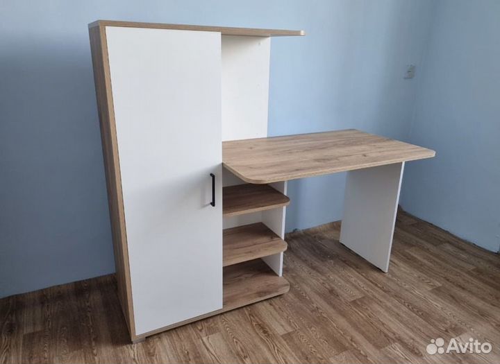 Письменный стол с пеналом