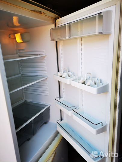 Холодильник атлант бу двухкамерный высота167