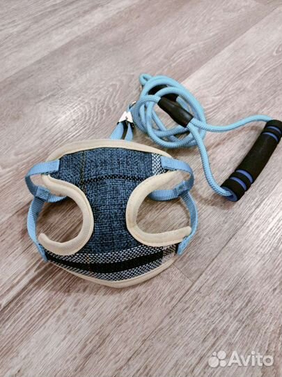Шлейка для маленькой собаки или молодого кота