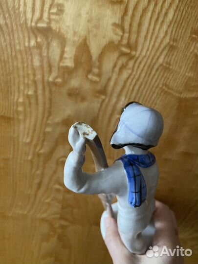 Фарфоровая статуэтка лфз 