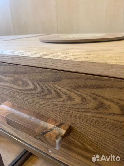 Тумбочка прикроватная из массива в наличии