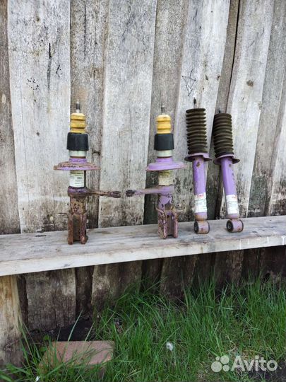 Стойки для машины