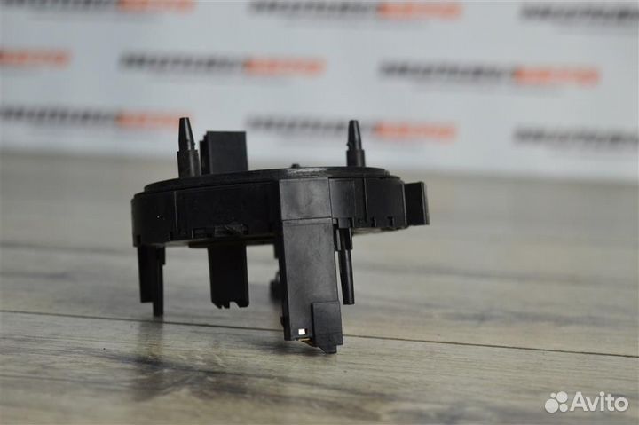 Шлейф подрулевой volkswagen Golf 4