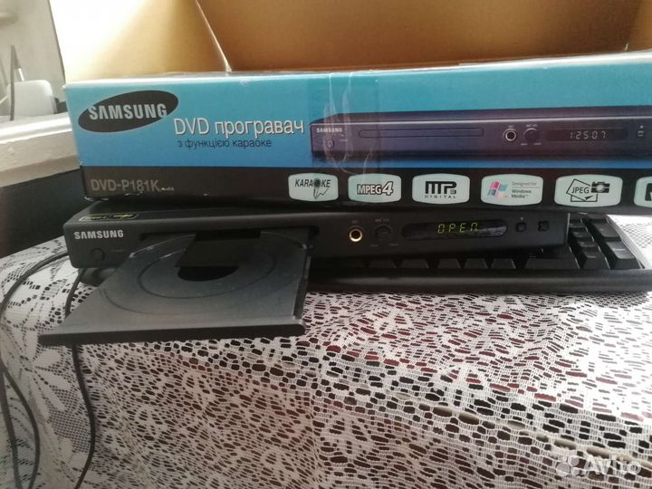 Dvd плеер Samsung dvd-p181k