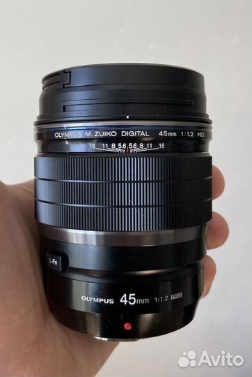 Объектив Olympus m zuiko ED 45mm f 1.2 Pro