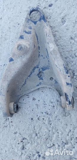 Передний рычаг Renault Logan Stepway