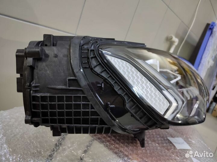 Фара правая лазерная Audi Q7