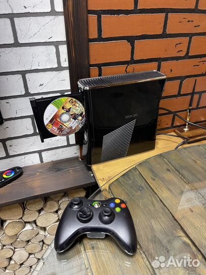 Продам приставку Xbox 360