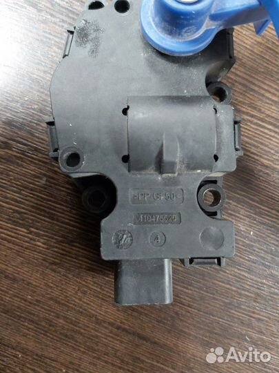 Моторчик заслонки печки Bmw X5 50Ix E70 LCI N63