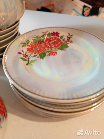Сервиз перламутровый - Красный фарфорист, СССР