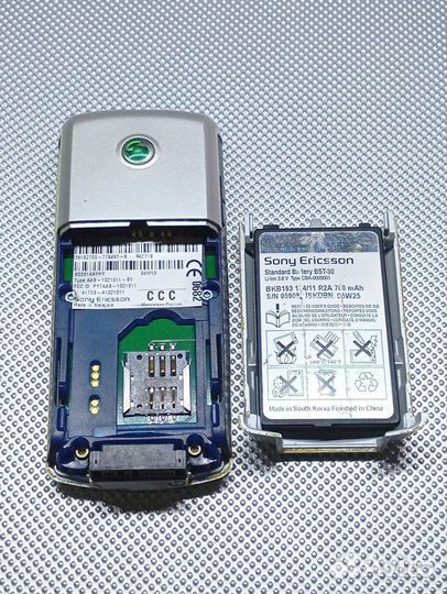 Sony Ericsson T230