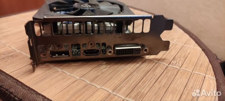 Видеокарта Radeon RX560 4GB