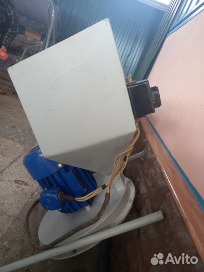 Зернодробилка