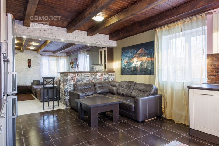 2-к. квартира, 121,6 м², 3/3 эт.