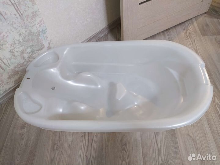 Ванночка для купания с горкой