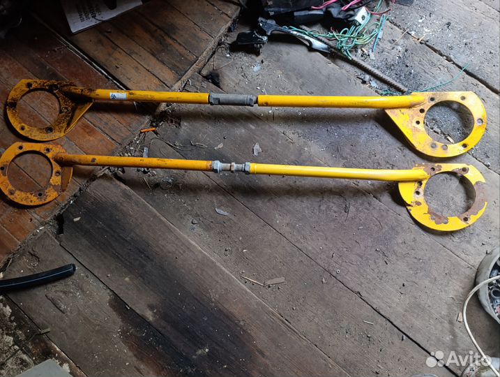 Распорка передних стаканов