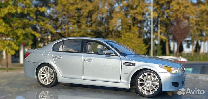 BMW М5 Е60, 1:18 Maisto