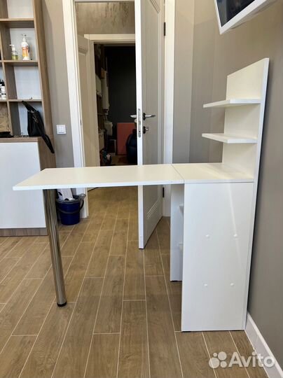 Маникюрный стол складной новый