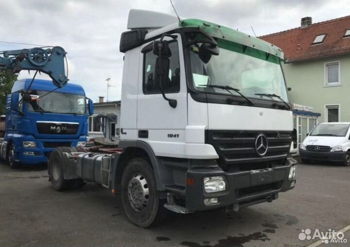 Автозапчасти для Мерседес Актрос 2