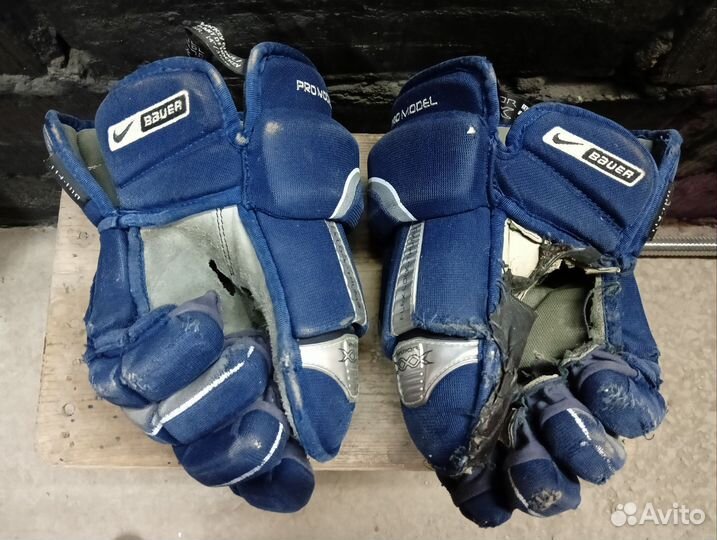 Краги хоккейные