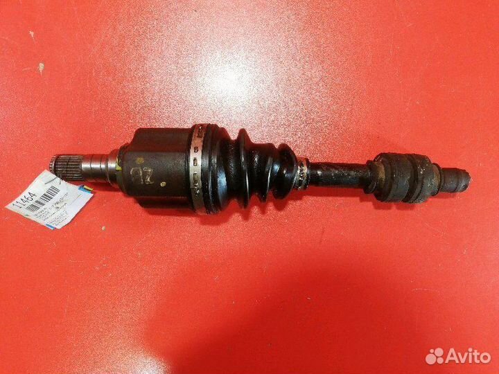 Шрус внутренний передний левый Nissan Serena C25