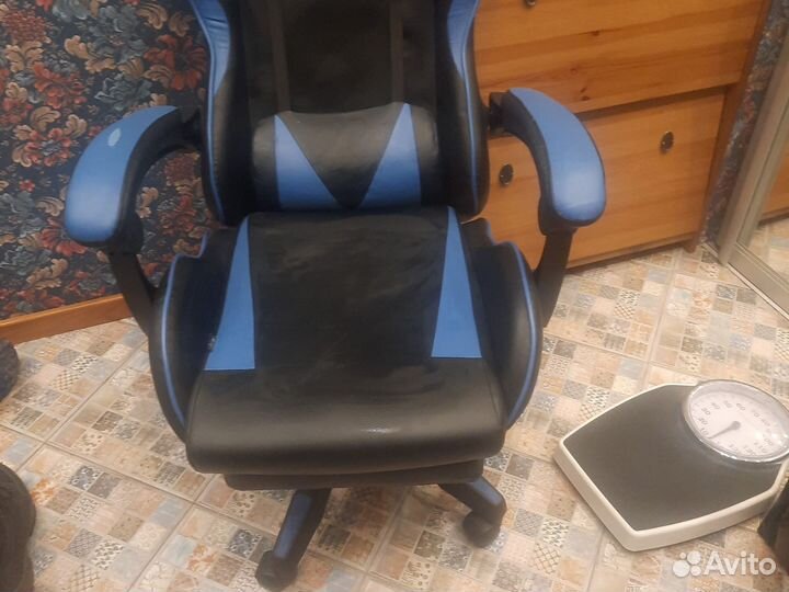 Компьютерное кресло