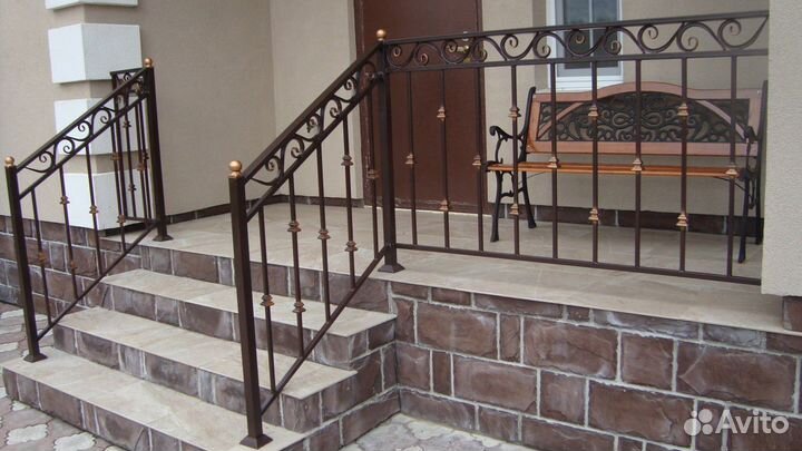 Кованные перила и ограждения на заказ