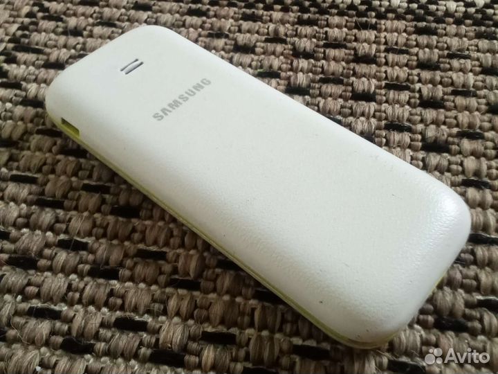 Продаю телефон samsung duos SM-B310E