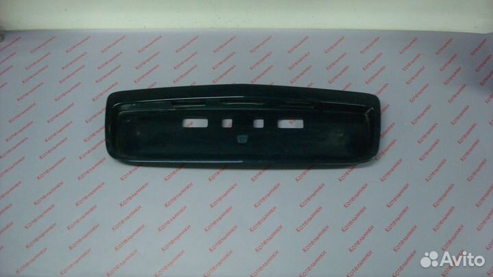 Nissan 84810-AU300 накладка крышки багажника