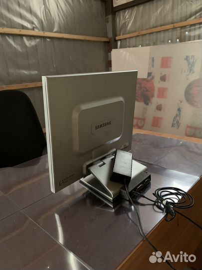 Монитор samsung syncmaster 172x
