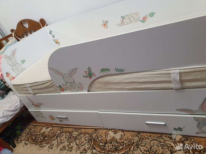 Кровать детская с матрасом 80х180