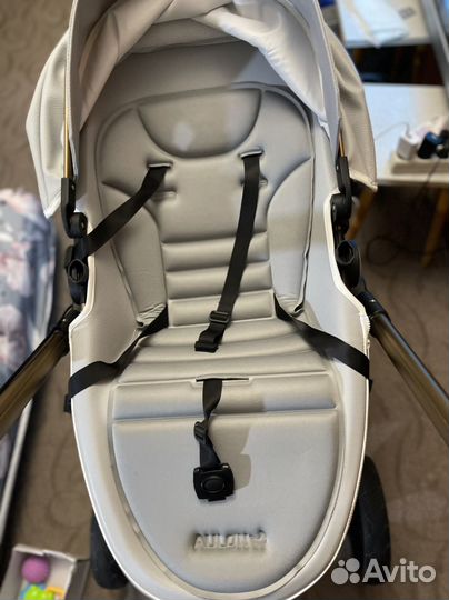 Коляска 3 в 1 с автолюлькой