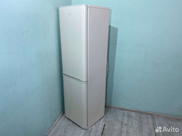 Холодильник Бирюса