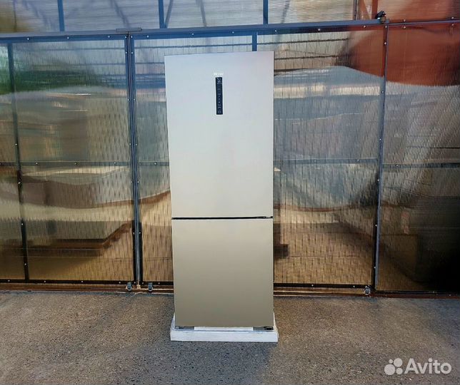 Холодильник Haier C4F744CGG широкий 70см (золото)