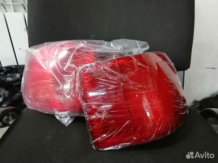 Фонарь задний угловой Ауди 80 Б4 левый правый