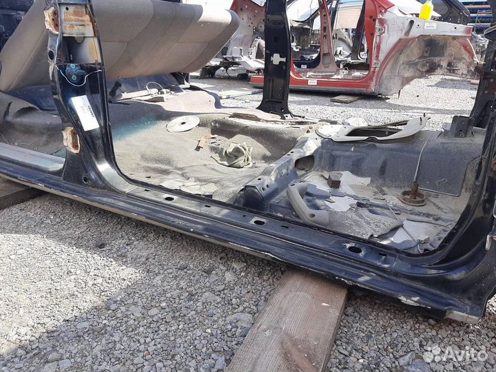 Б/У Порог со стойкой правый 764122S700, 76500VJ