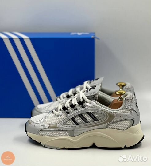 Кроссовки женские Adidas Ozmillen «Silver»