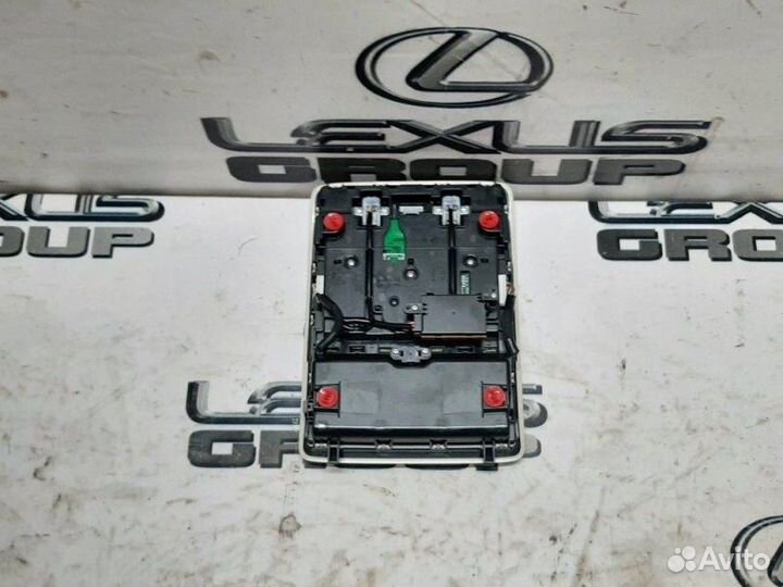 Плафон перед. Lexus RX450h