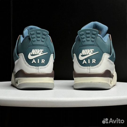 Кроссовки Nike Air Jordan 4