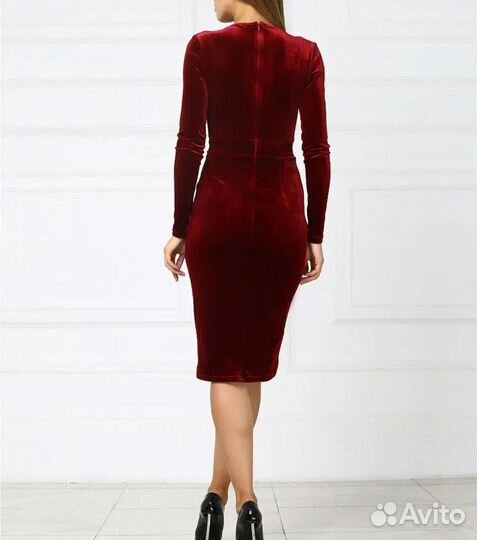Платье женское 48 50 бу