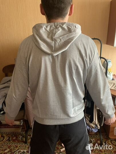 Бюджетная кофта унисекс